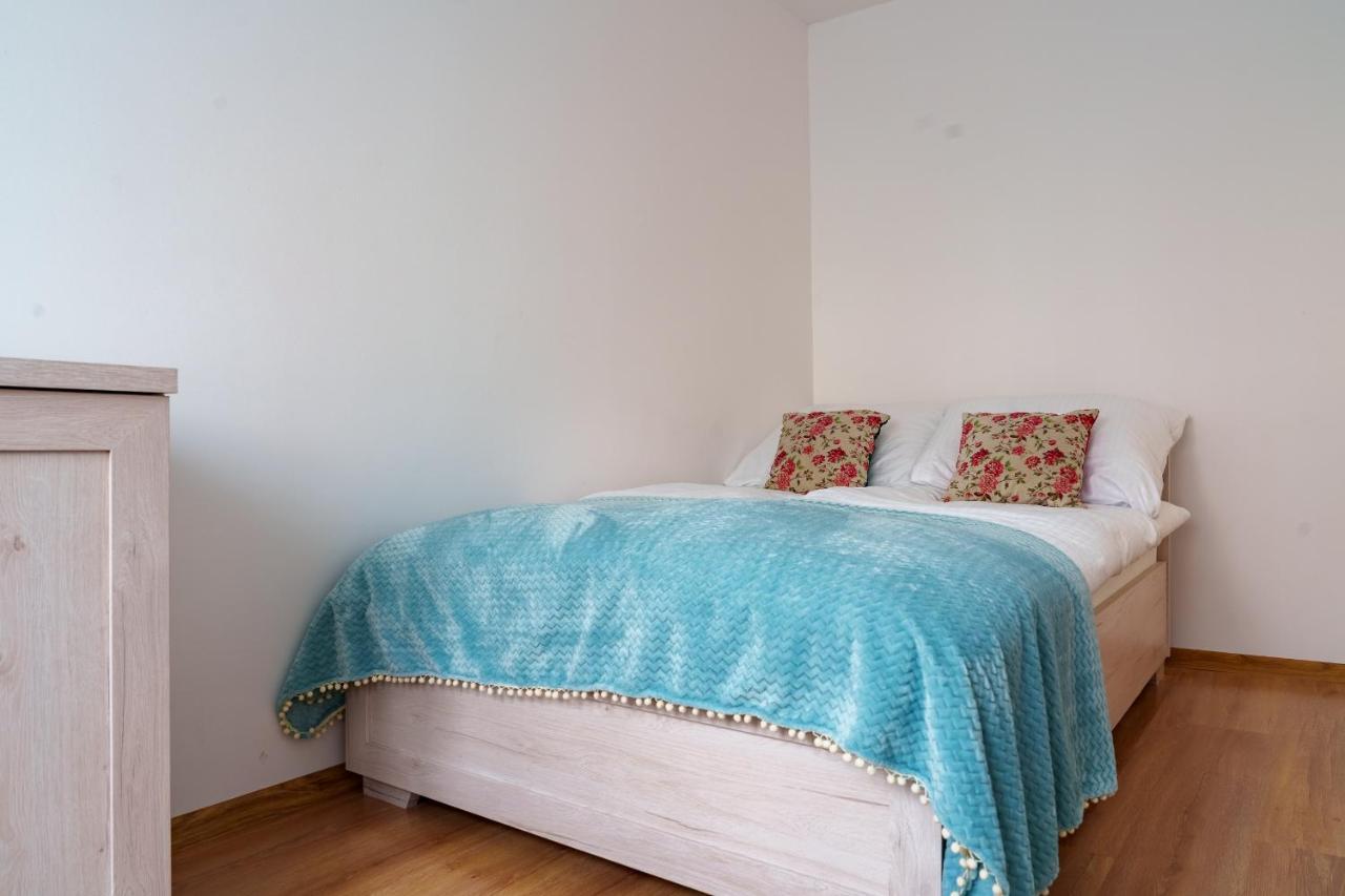 Pod Swierkiem - Pet Friendly - 2 Osobne Dla Max 5 Osob - Space Apartment Jelenia Gora