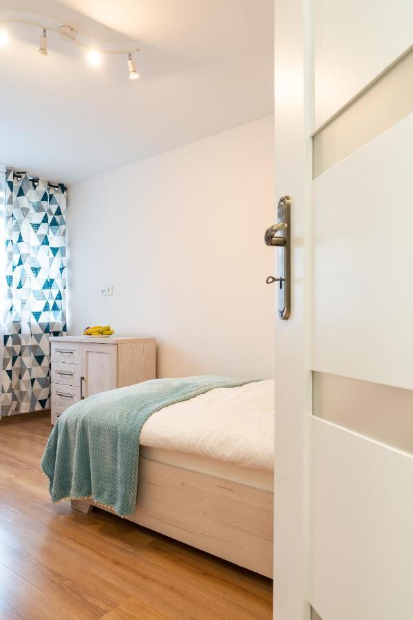 Pod Swierkiem - Pet Friendly - 2 Osobne Dla Max 5 Osob - Space Jelenia Gora